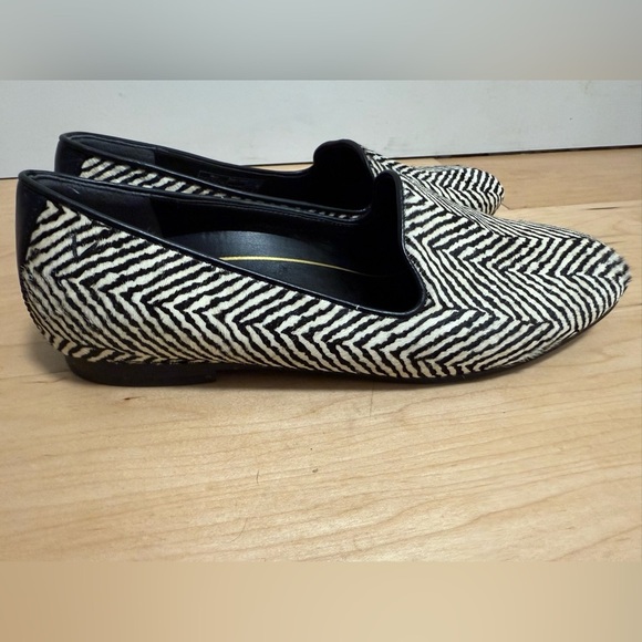 Vionic herringbone faux calf fur black & cream loafer, shoe size 9 - Picture 10 of 10